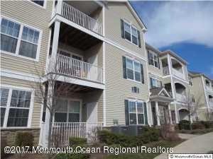 214 Mill Pond Way unit 28, Eatontown, NJ 07724 - photo 1