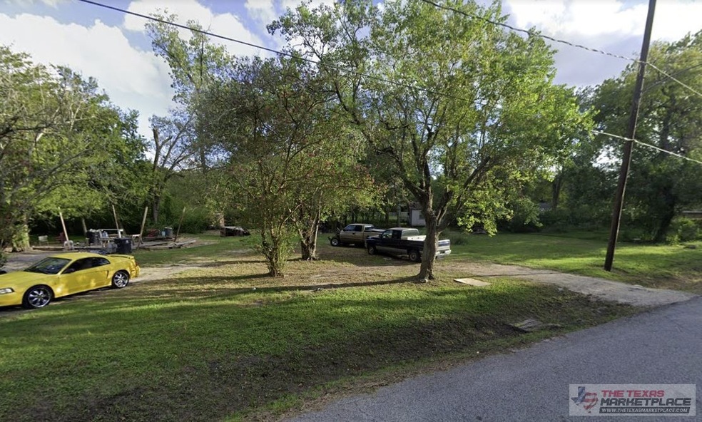 4816 Shreveport Blvd, Houston, TX 77028 - photo 1