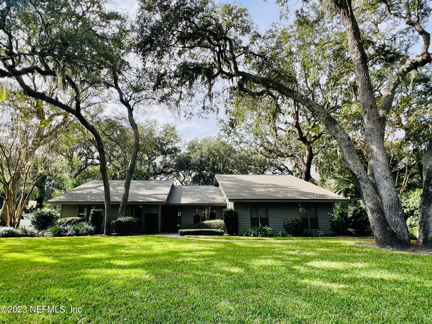 1416 Indian Woods Dr