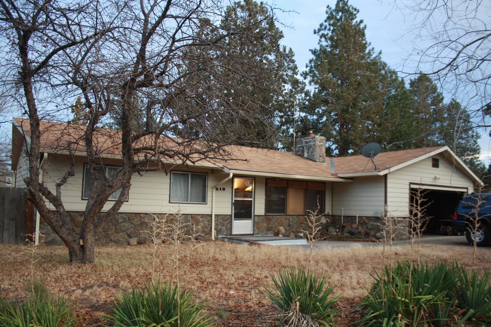 Front of house with Rock Accents