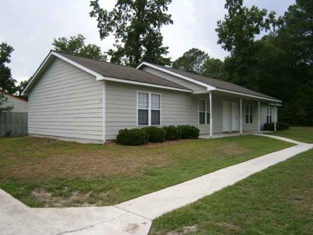233 Lakewood Dr unit A, Jacksonville, NC 28546 - photo 1