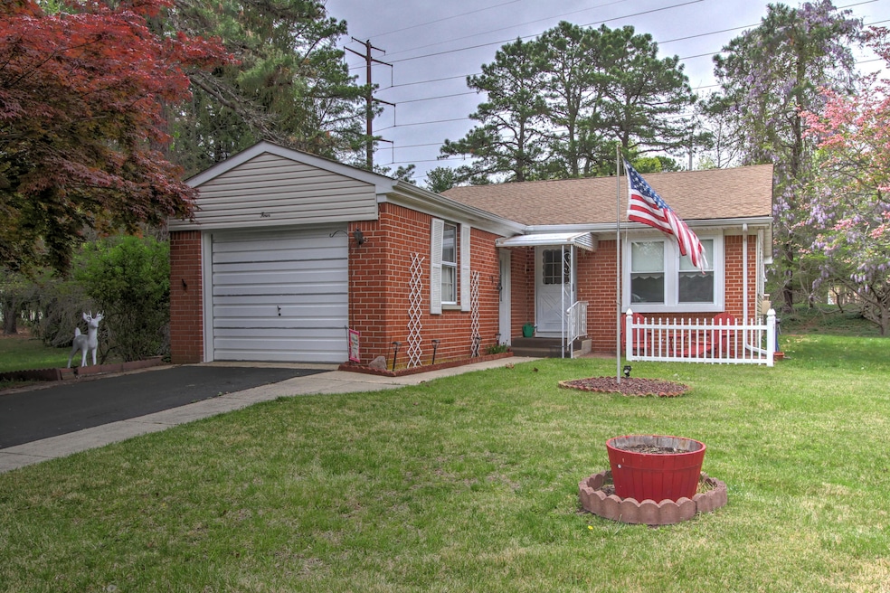 Welcome To 4 Bowie Pl.