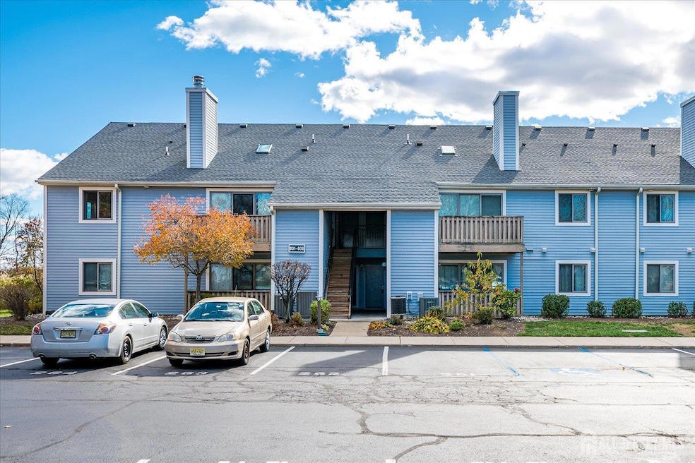 For Rent $2,000/month