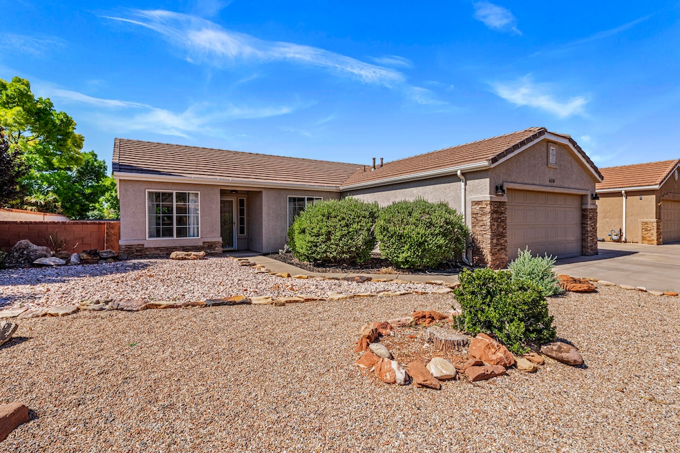638 E 425 S Ivins, UT