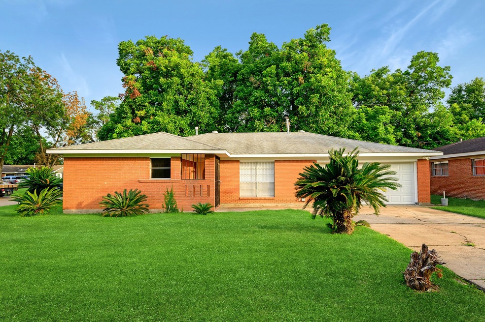 803 Turney Dr, Houston, TX 77038 - photo 1