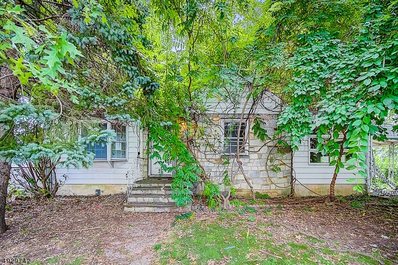 404 3rd Ave, Linden, NJ 07036 - photo 1