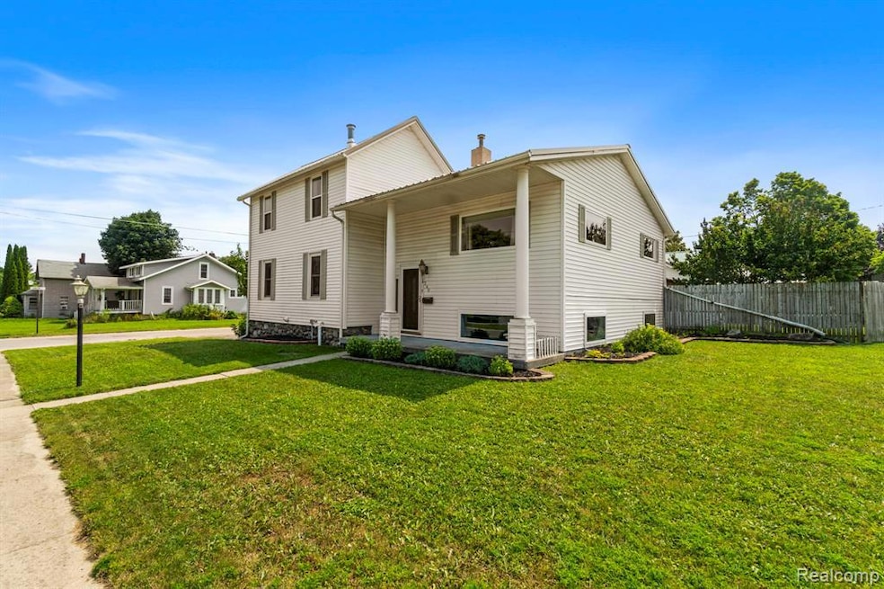 260 Duncan Ave, Cheboygan, MI 49721 - photo 1