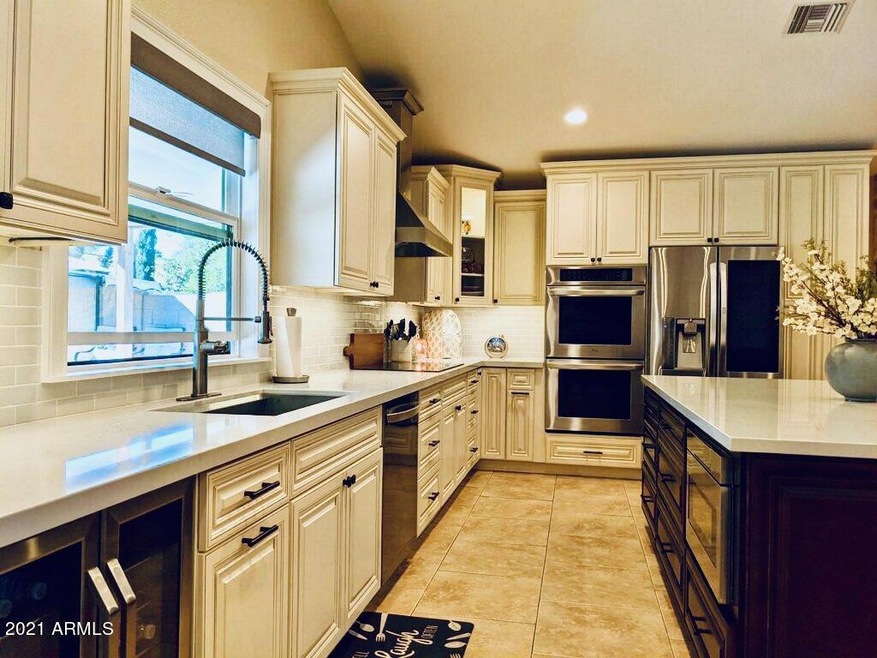 143 W Caroline Ln, Tempe, AZ 85284 - photo 1