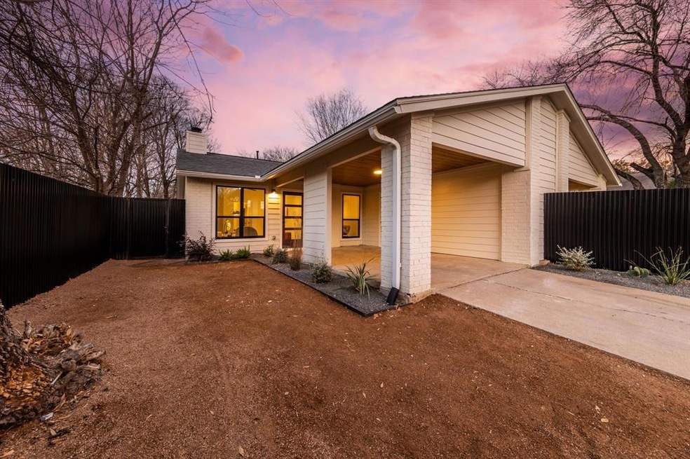 2220 E Stassney Unit A