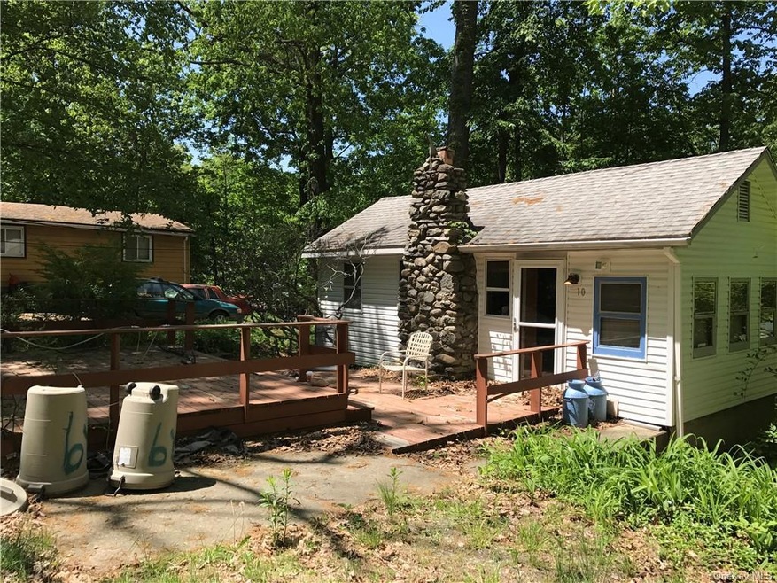 10 Woodland Cir S, Monroe, NY 10950 - photo 1