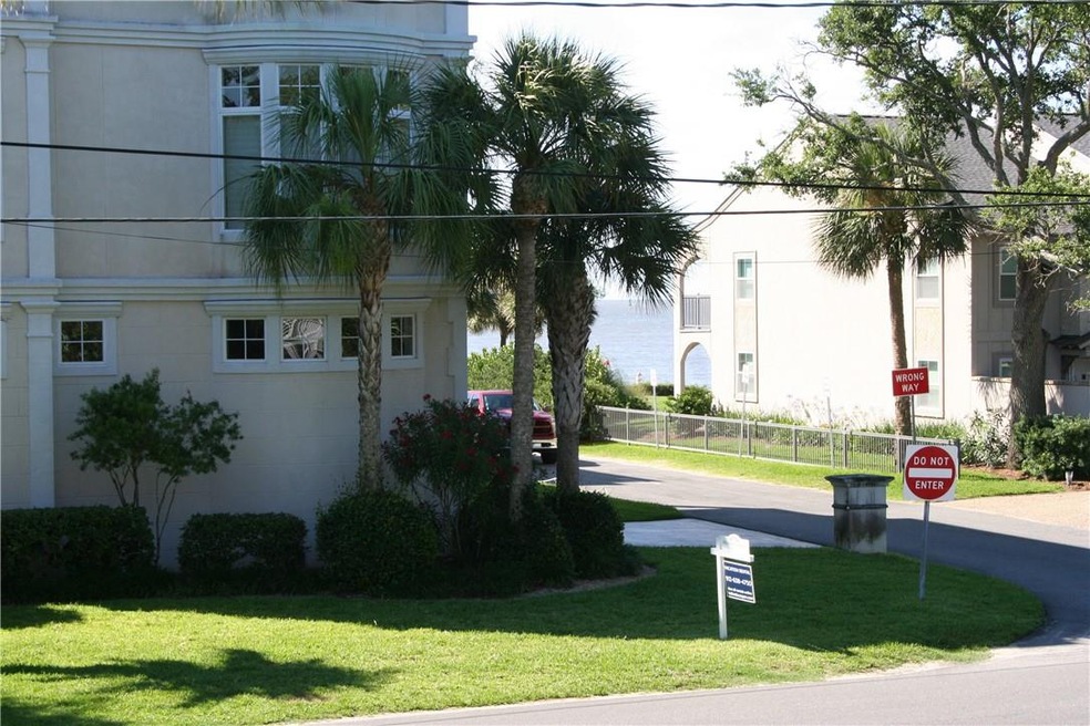 1121 Beachview Dr, Saint Simons Island, GA 31522 - photo 1