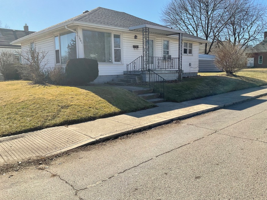 1601 Fairview St, Anderson, IN 46016 - photo 1