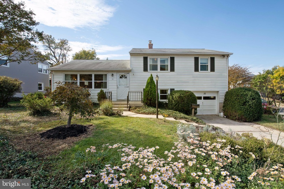 32 Delrey Ave, Catonsville, MD 21228 - photo 1