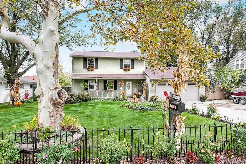 5241 E Lake Rd, Sheffield Lake, OH 44054 - photo 1