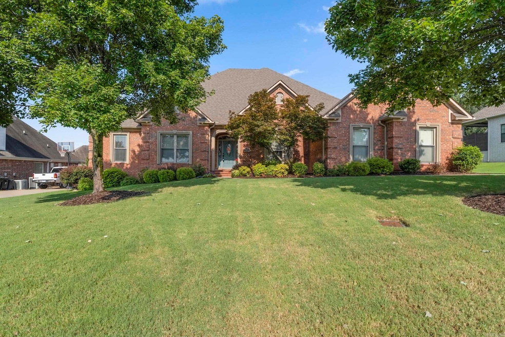 2205 Vermont, Conway, AR 72034 - photo 1