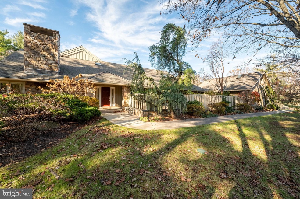 1032 Raffles Ln, Bryn Mawr, PA 19010 - photo 1