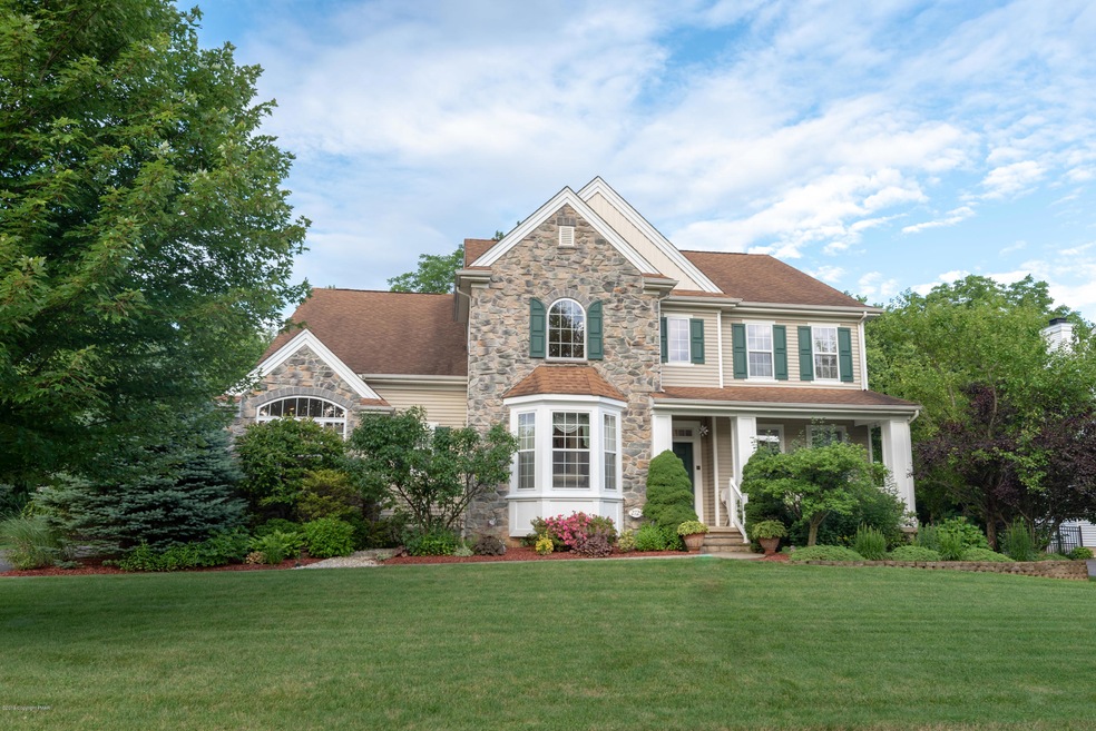 2725 Fringe Ln, Easton, PA 18040 - photo 1