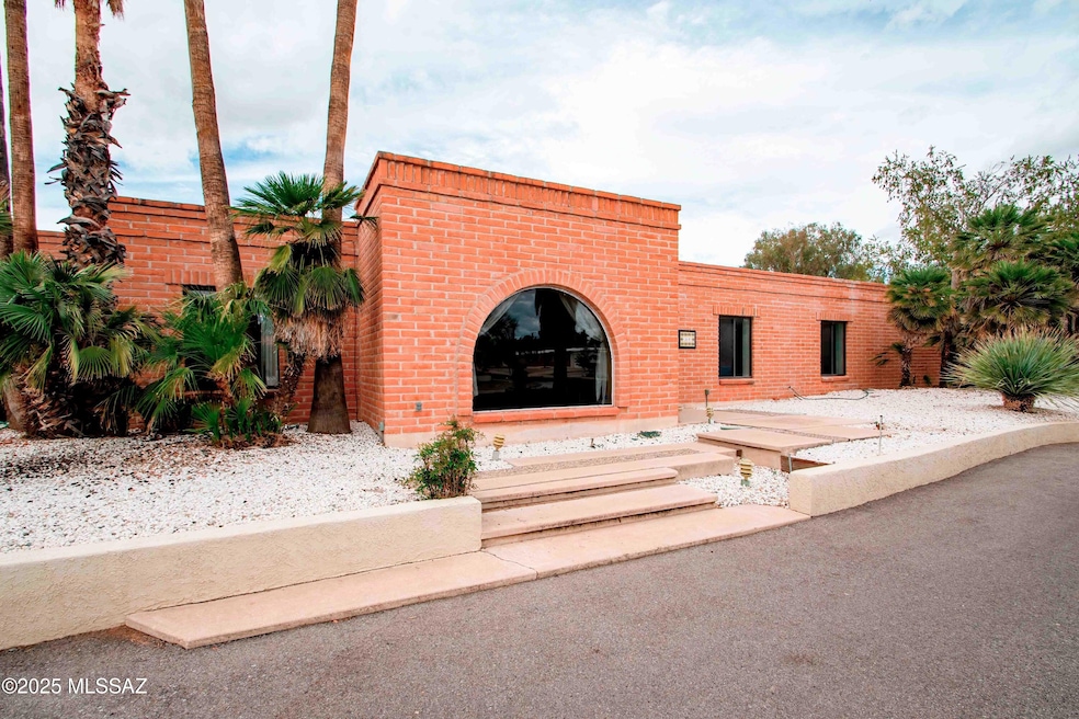 460 S Colonia Ave, Tucson, AZ 85711 - photo 1