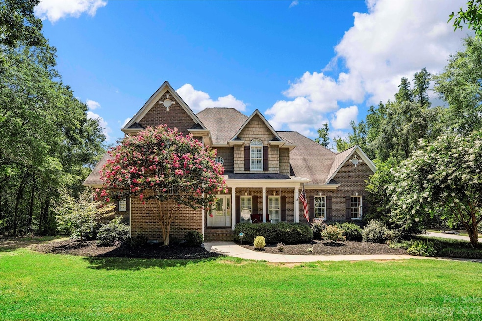 724 Admirals Way, Clover, SC 29710 - photo 1