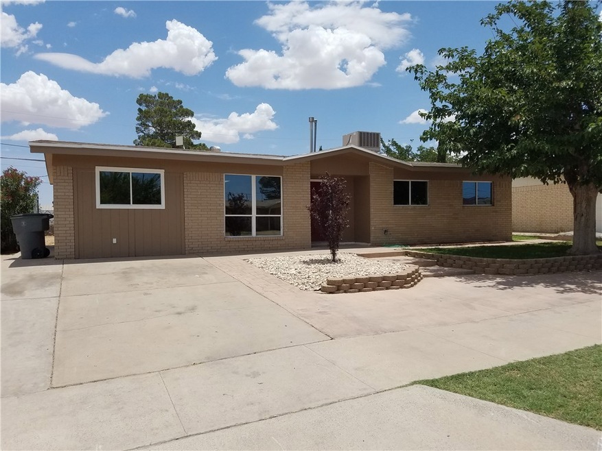 2036 Solano Dr, El Paso, TX 79935 - photo 1