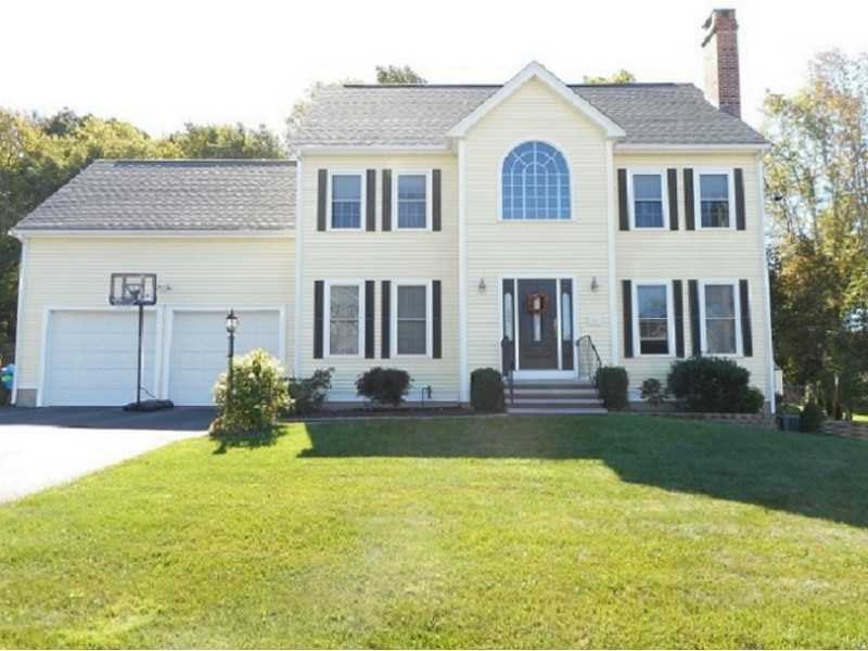 11 Laura Dr, Attleboro, MA 02703 - photo 1