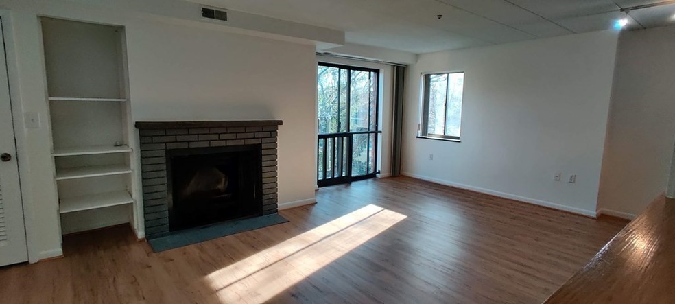 44 Concord Ave unit 305, Cambridge, MA 02138 - photo 1