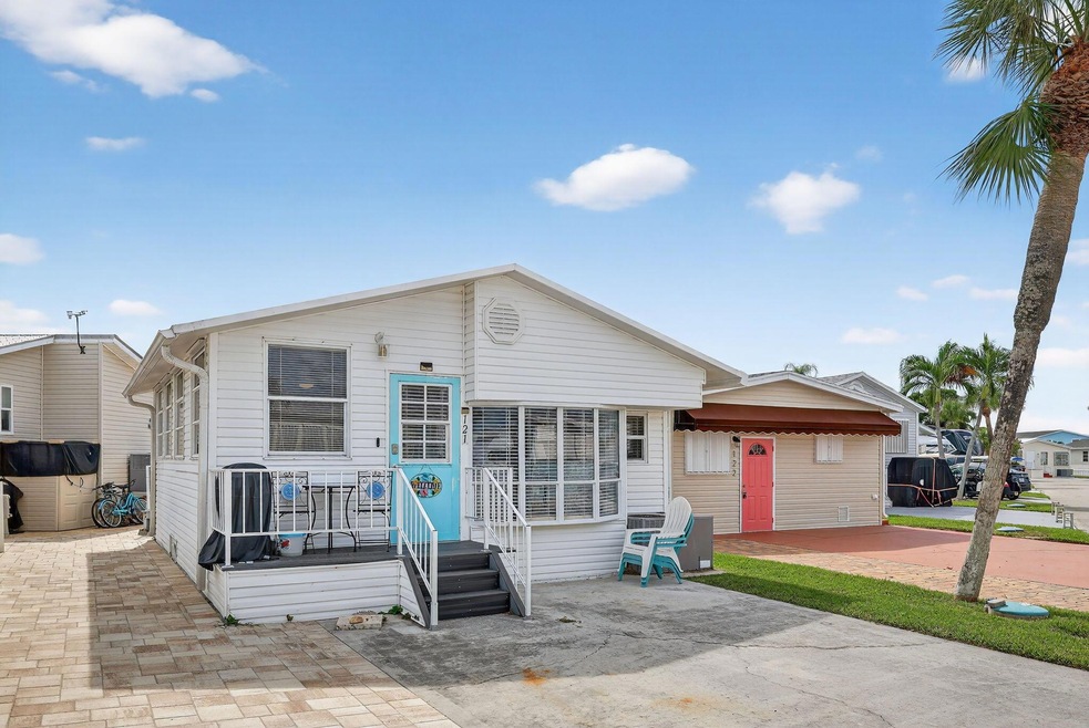 121 Nettles Blvd, Jensen Beach, FL 34957 - photo 1