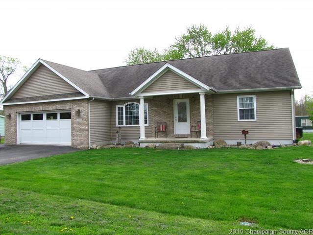 201 E Main St, Camargo, IL 61919 - photo 1