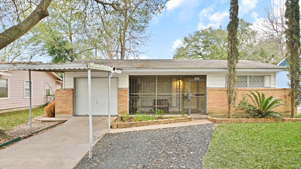 354 Red Ripple Rd, Houston, TX 77091 - photo 1
