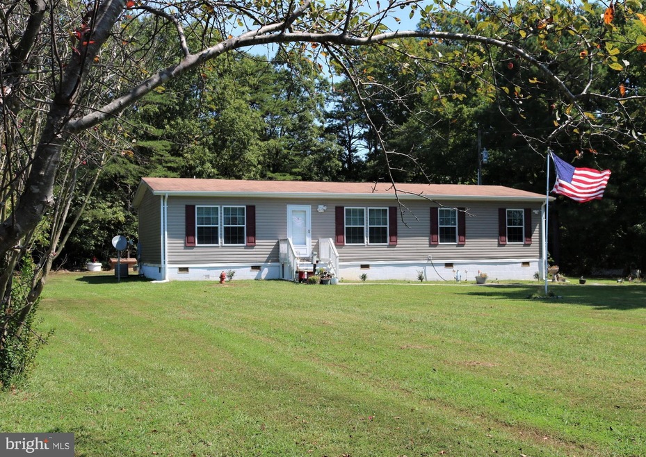 7312 Leedstown Rd, Colonial Beach, VA 22443 - photo 1