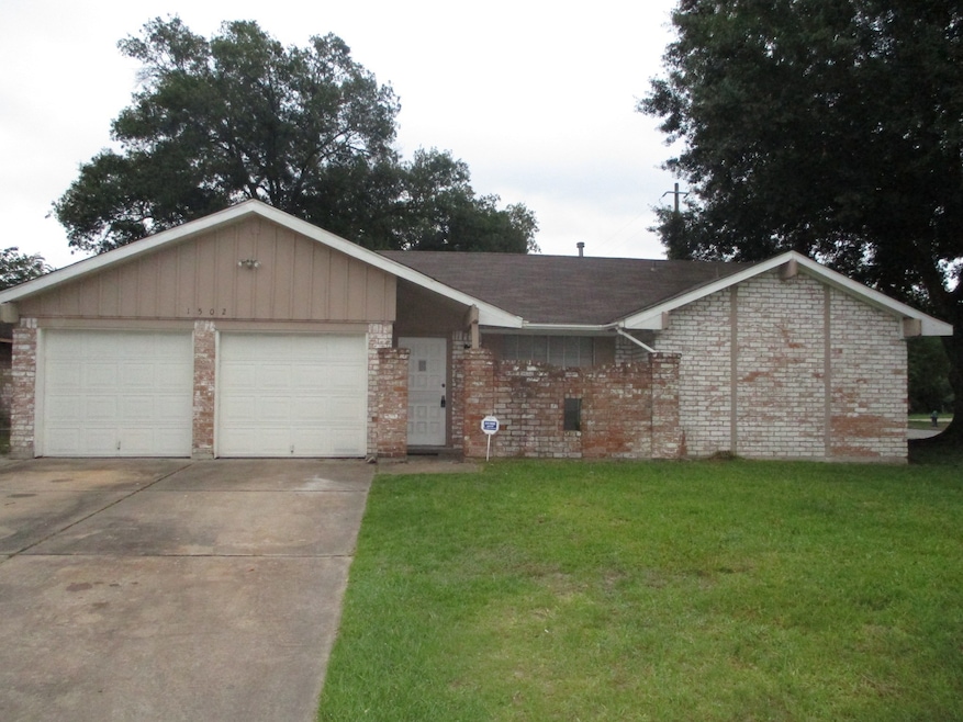 1502 Winter Bay Ln, Houston, TX 77088 - photo 1