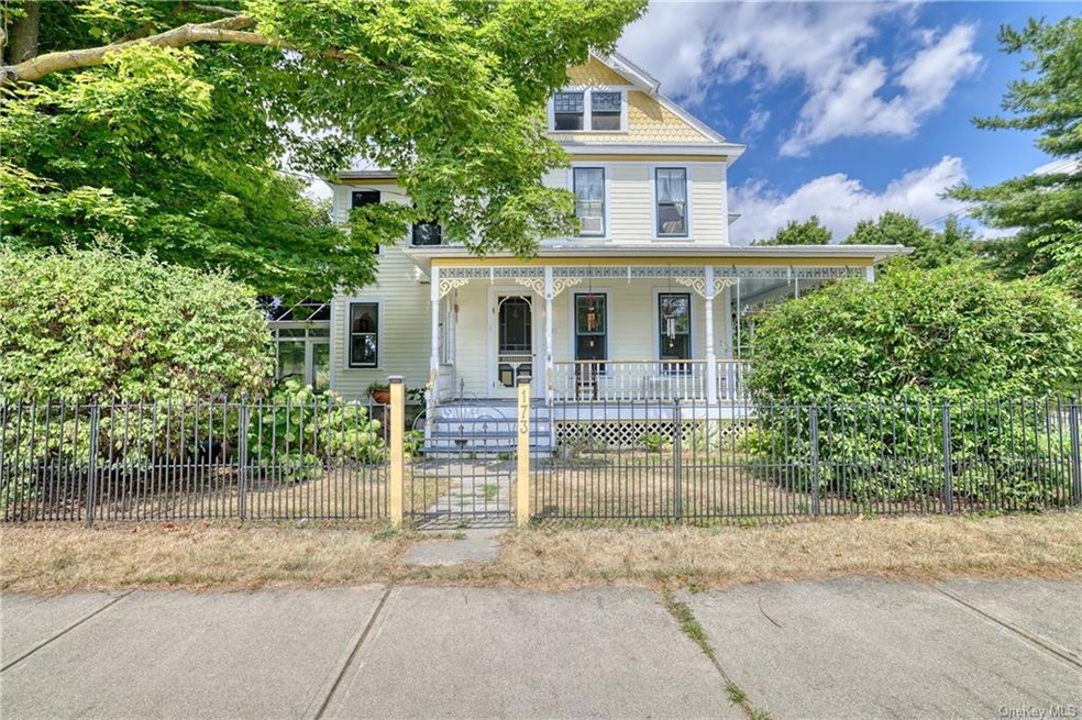 173 Center St, Pine Bush, NY 12566 - photo 1