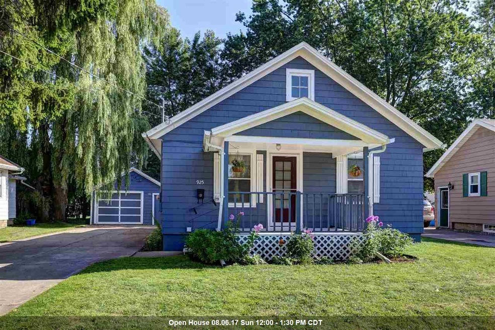 925 W Hawes Ave, Appleton, WI 54914 - photo 1
