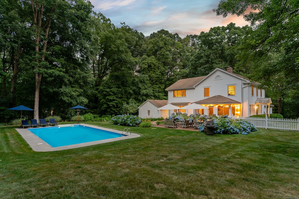 137 Weston Rd, Weston, CT 06883 - photo 1