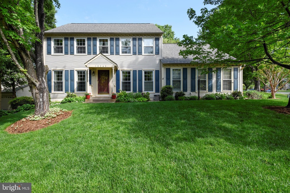 15043 Holleyside Dr, Dumfries, VA 22025 - photo 1