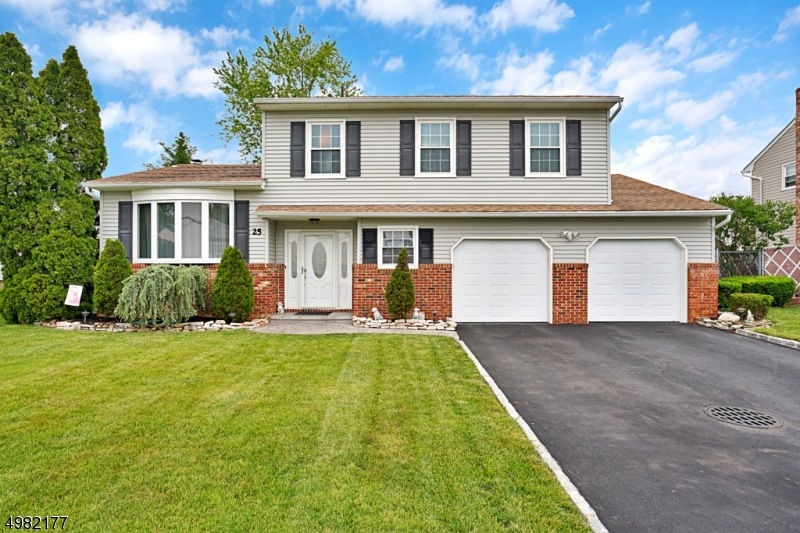 25 Mohawk Ave, Middlesex, NJ 08846 - photo 1