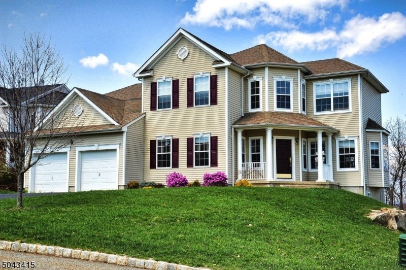 338 Pinnacle Dr, Lake Hopatcong, NJ 07849 - photo 1