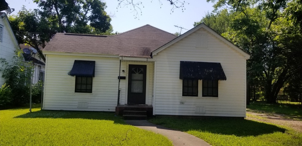 1513 7th St, Rosenberg, TX 77471 - photo 1