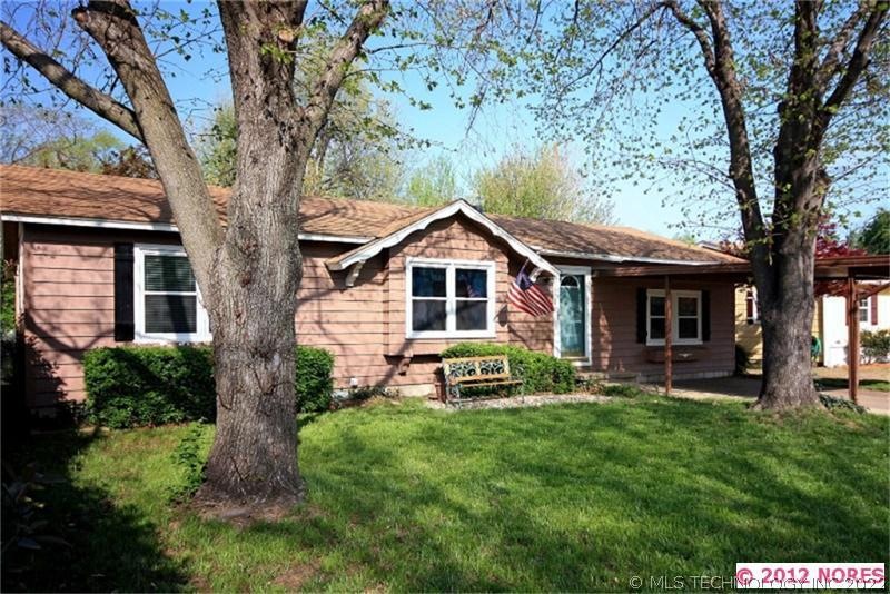 Lovely Home in a Wonderful Neighborhood with Many