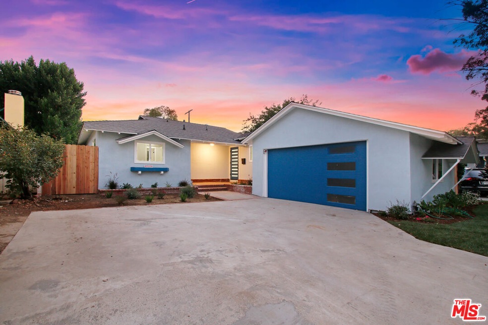 21302 Celes St, Woodland Hills, CA 91364 - photo 1