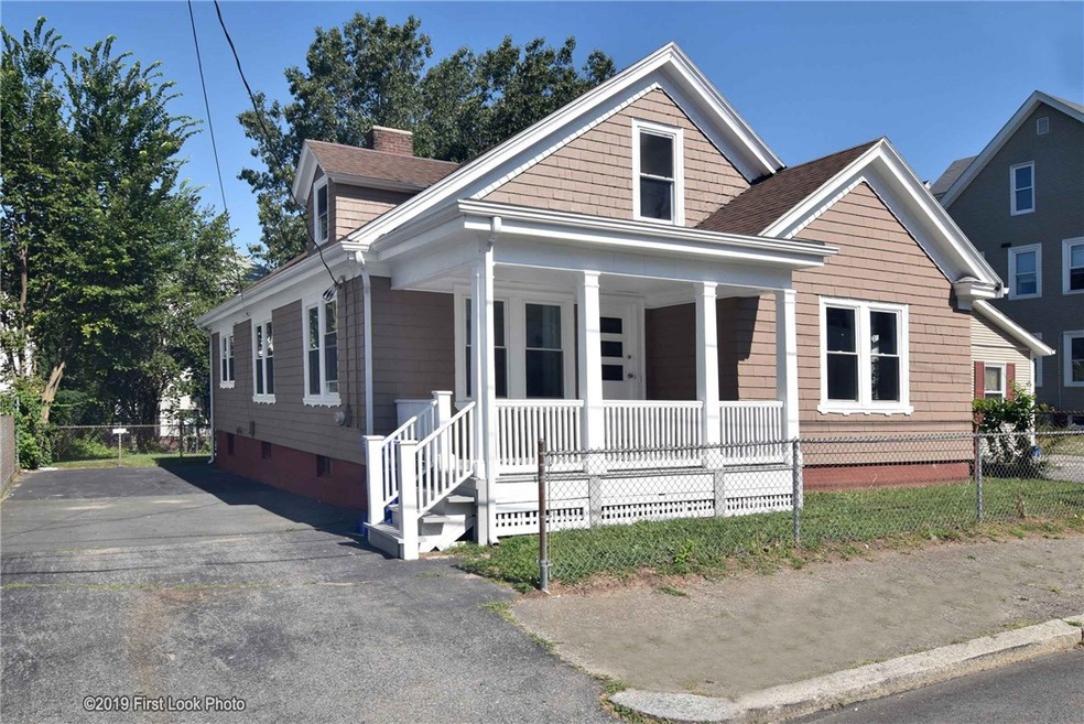 11 Walker St, Pawtucket, RI 02860 - photo 1