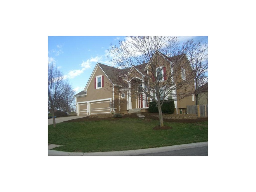 5909 W 154th St, Overland Park, KS 66223 - photo 1