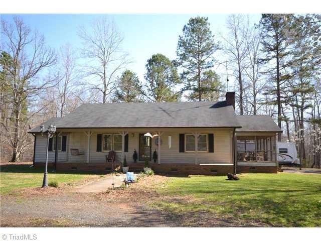 4571 Lassiter Mill Rd, Asheboro, NC 27205 - photo 1