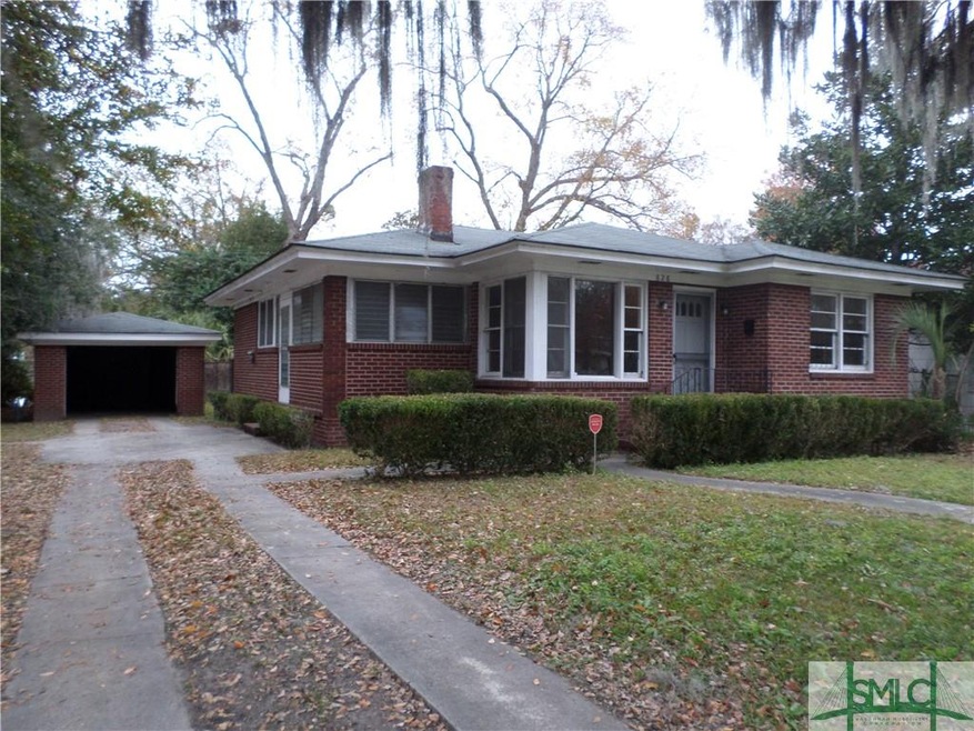 828 W 47th St, Savannah, GA 31405 - photo 1