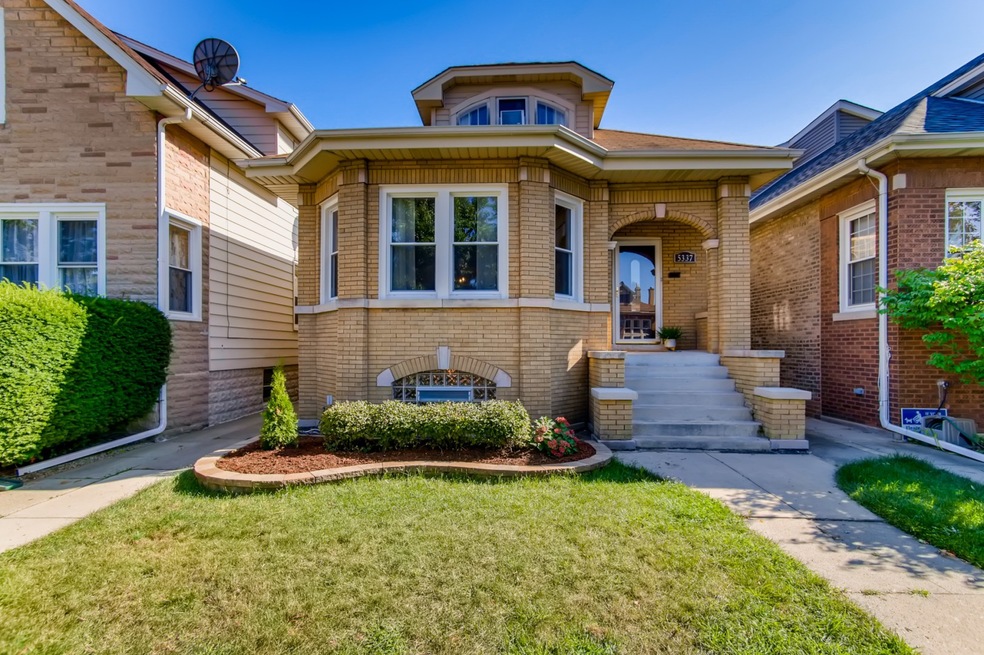 5337 W Fletcher St, Chicago, IL 60641 - photo 1