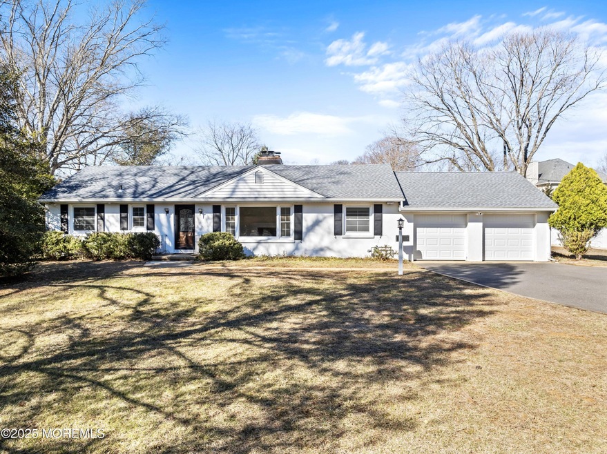 752 Newman Springs Rd