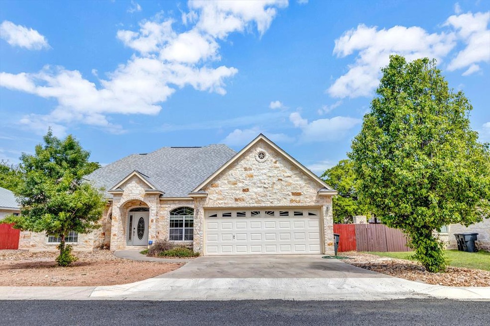 1211 Doe Run Hollow, Fredericksburg, TX 78624 - photo 1