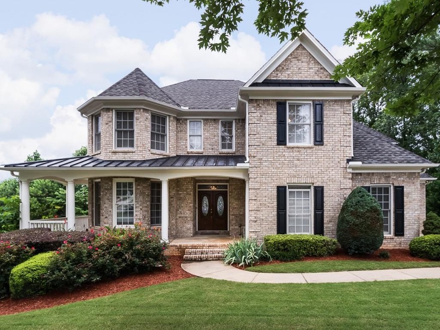 Gorgeous and Stately with Southern Living Wrap-Aro