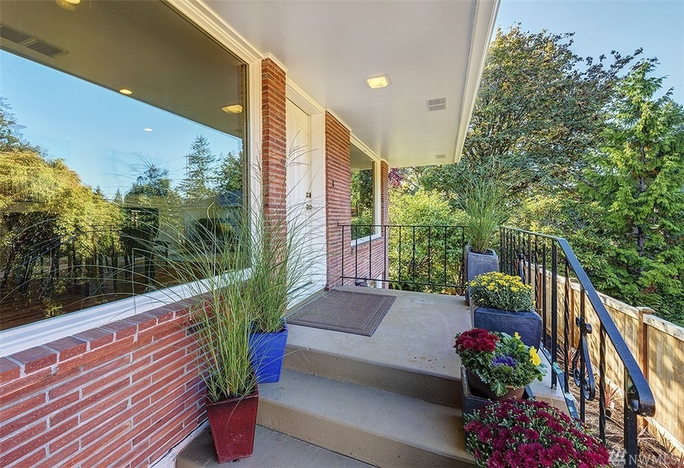 8712 196th St SW, Edmonds, WA 98026 - photo 1