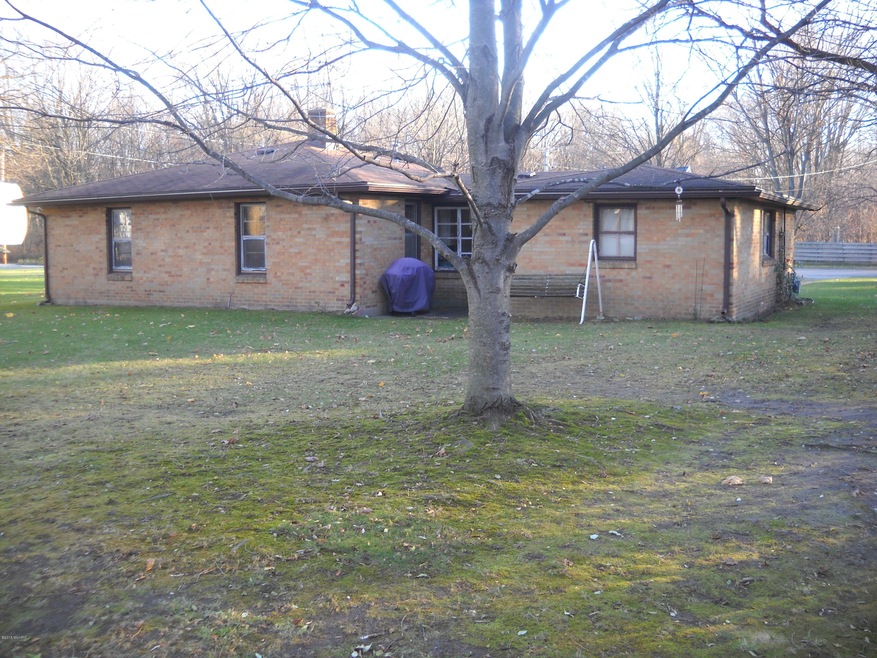 529 Forrest St, Wayland, MI 49348 - photo 1